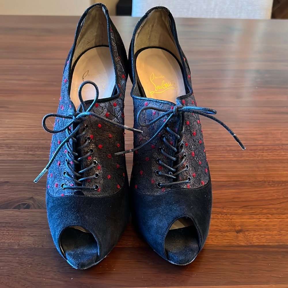 Christian Louboutin Lace Dot Pattern Open Toe Pumps in size 39.